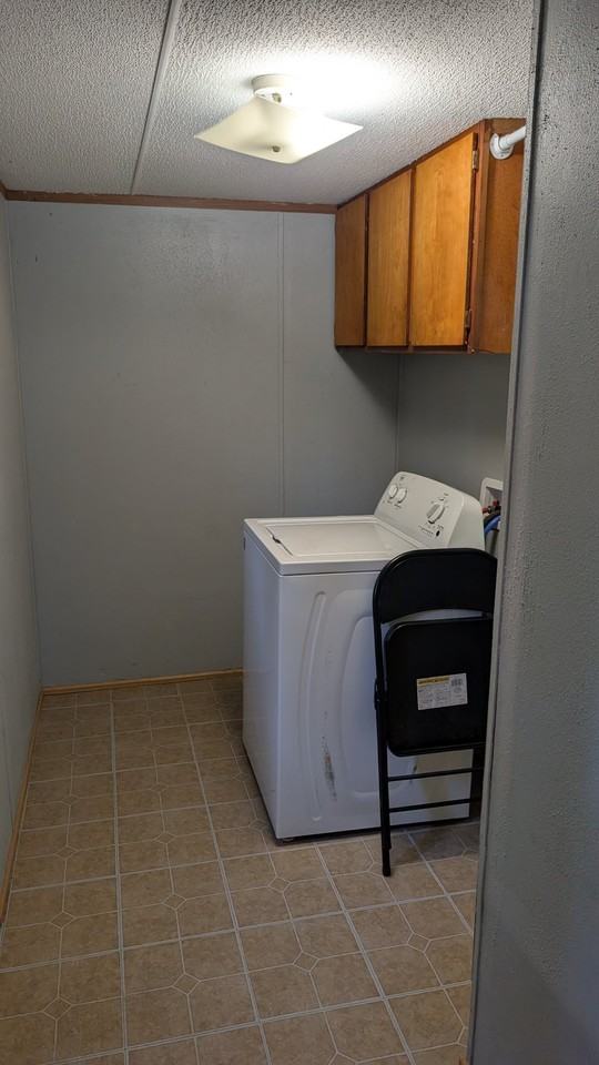 501 Red Bird Dr - Photo 2 of 18