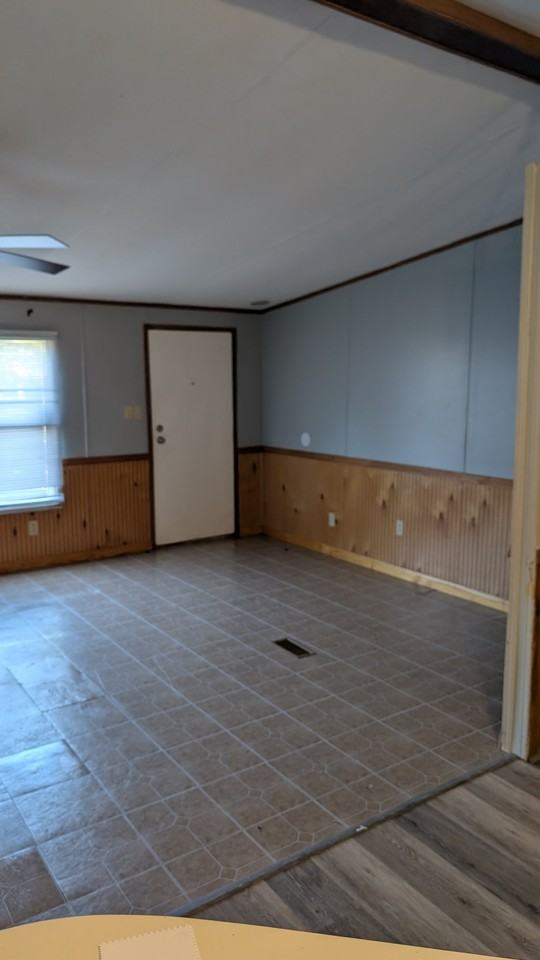 501 Red Bird Dr - Photo 5 of 18