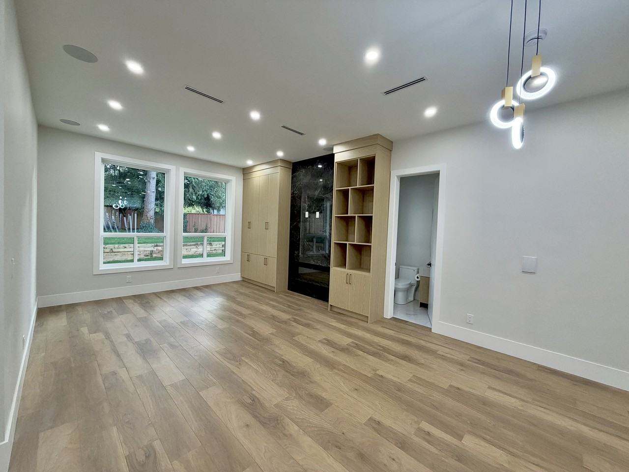 11682 71A Avenue - Photo 2 of 29