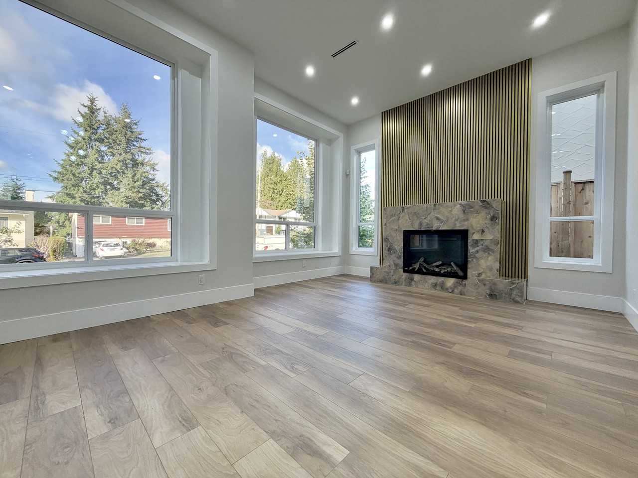 11682 71A Avenue - Photo 5 of 29