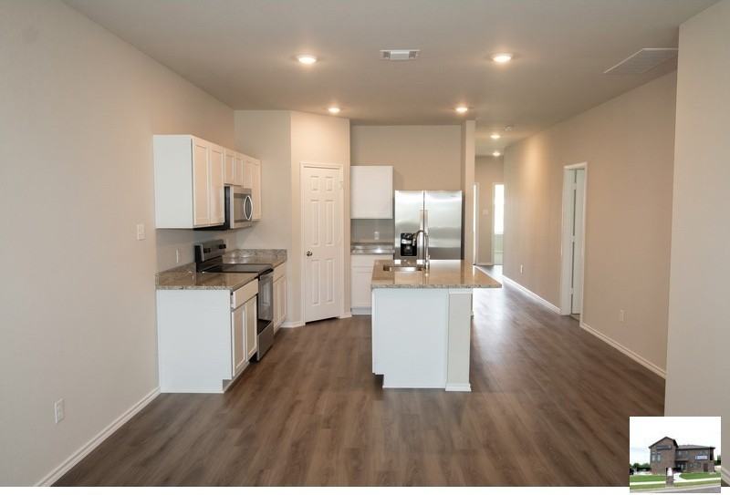 1103 Stone Valley Rd #B - Photo 2 of 13