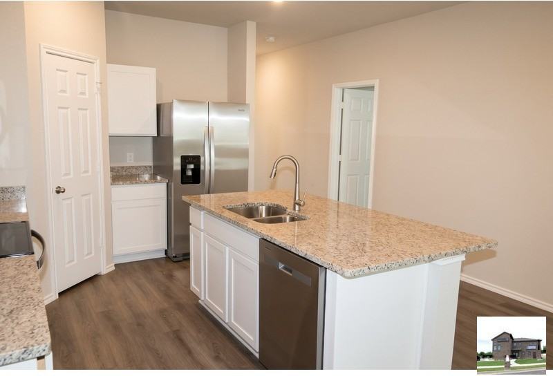 1103 Stone Valley Rd #B - Photo 4 of 13