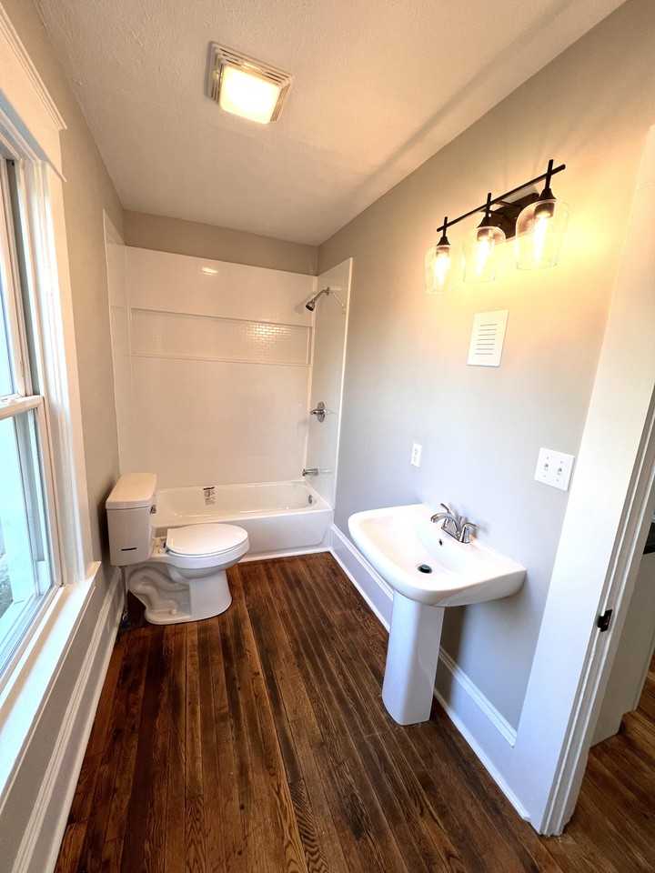 222 Reams Ave #5 - Photo 4 of 4
