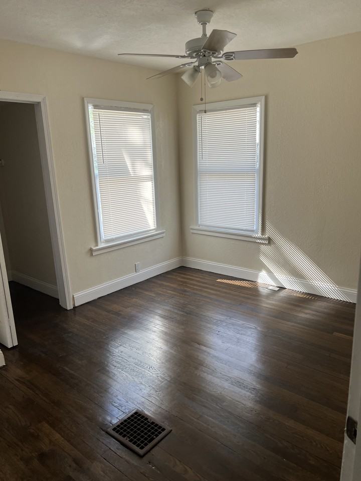 3432 Askew Ave #N - Photo 6 of 9