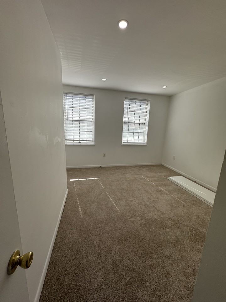 2055 South St #2ndFL - Photo 3 of 27