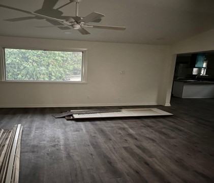 6343 Canal Blvd - Photo 4 of 9