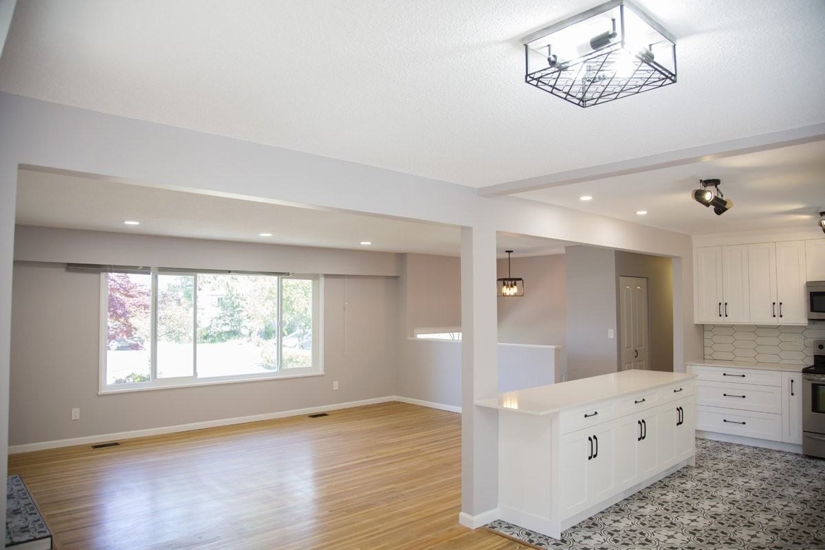 2126 Elspeth Pl - Photo 2 of 21