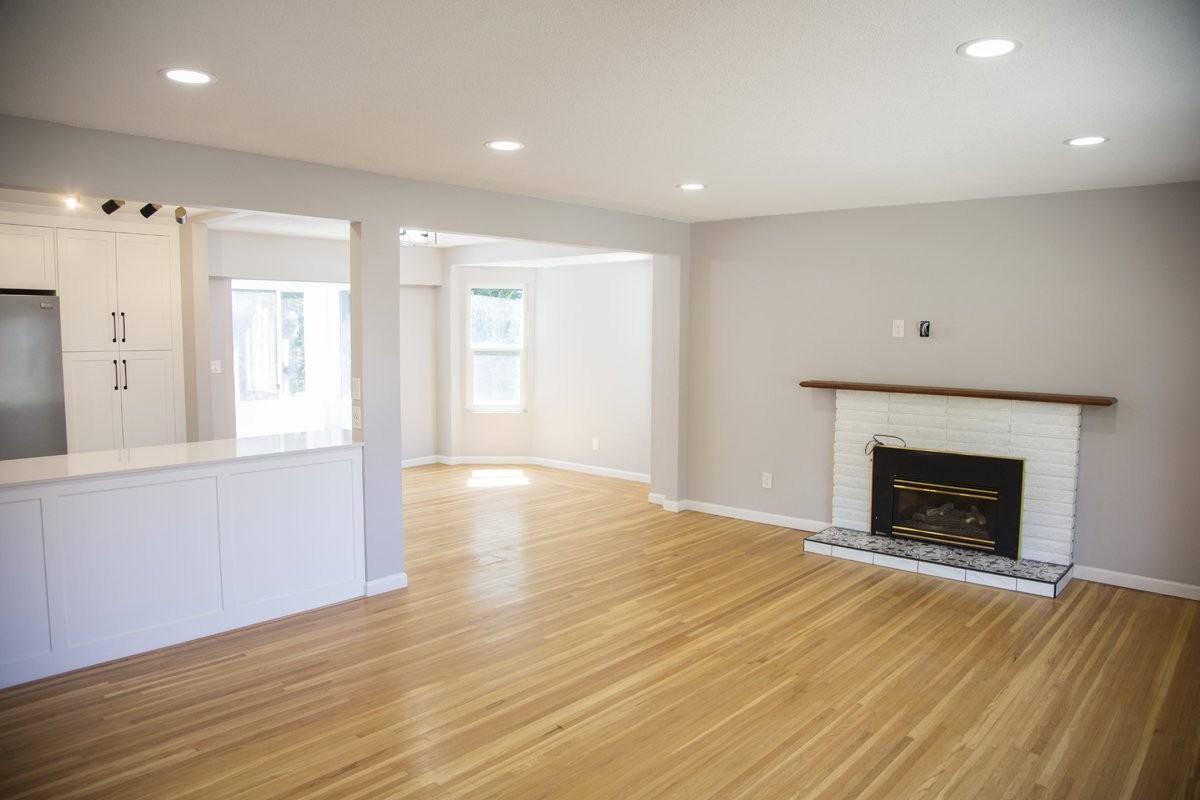 2126 Elspeth Pl - Photo 6 of 21