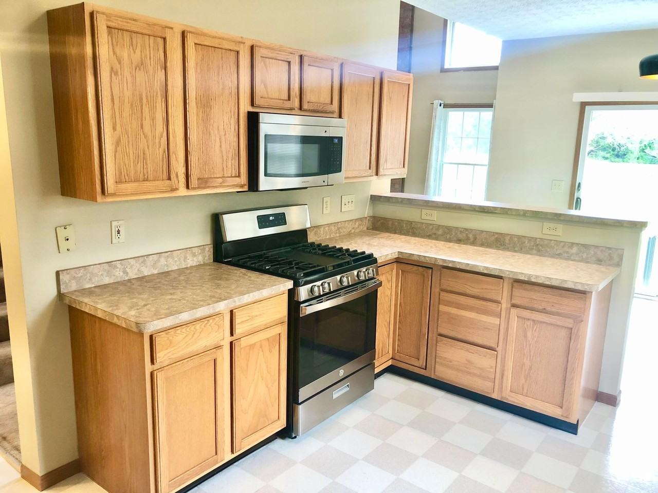 7279 Summerfield Dr - Photo 5 of 29