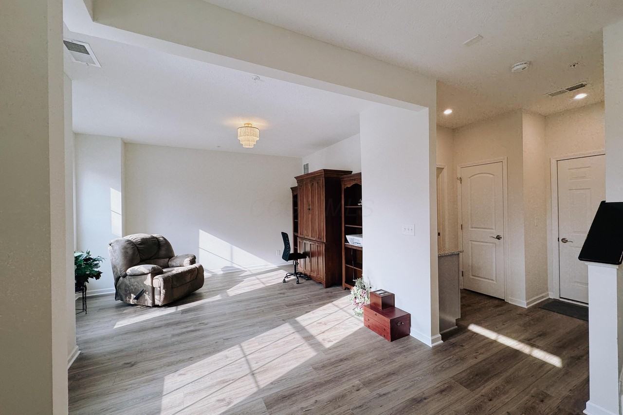 4176 John Shields Pkwy #202 - Photo 3 of 48