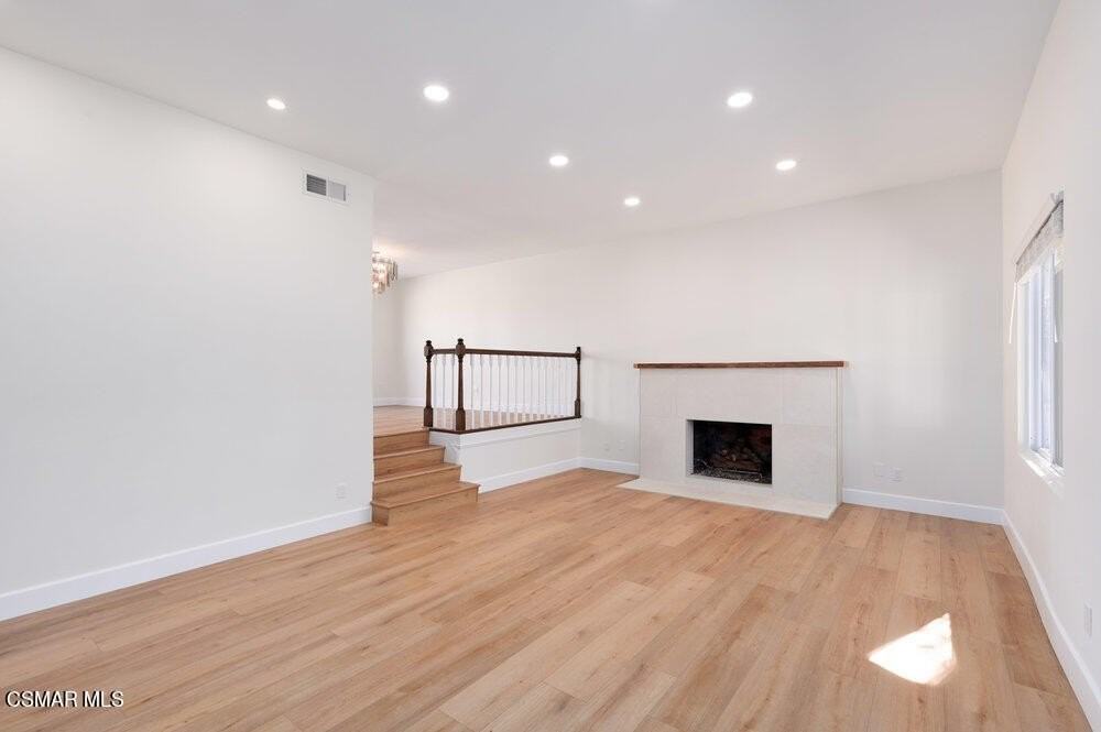 1738 Stoddard Ave - Photo 5 of 50