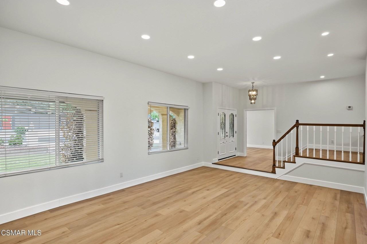 1738 Stoddard Ave - Photo 6 of 50