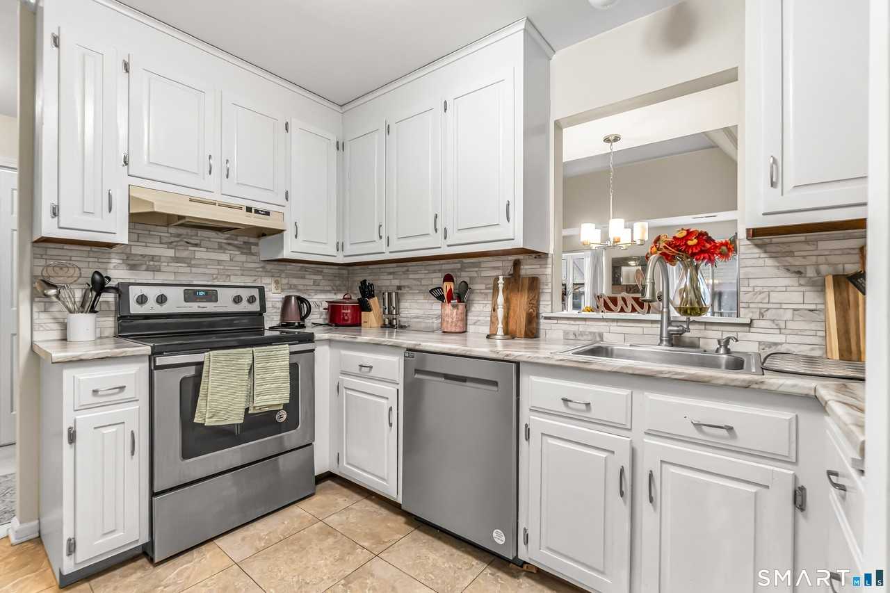 462 Glendale Ave #20 - Photo 7 of 17