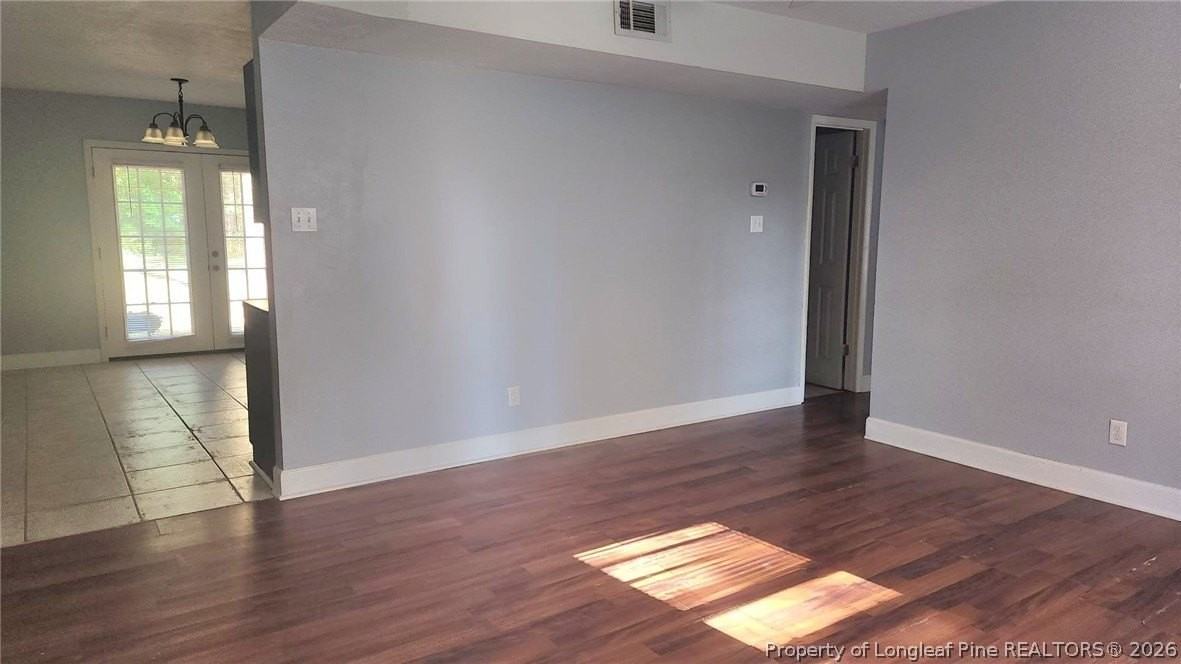 523 Crooked Creek Ct - Photo 2 of 10