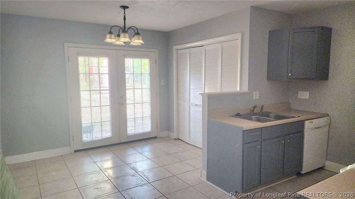 523 Crooked Creek Ct - Photo 4 of 10