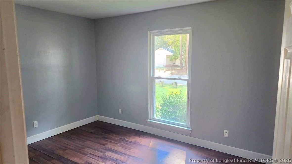 523 Crooked Creek Ct - Photo 7 of 10