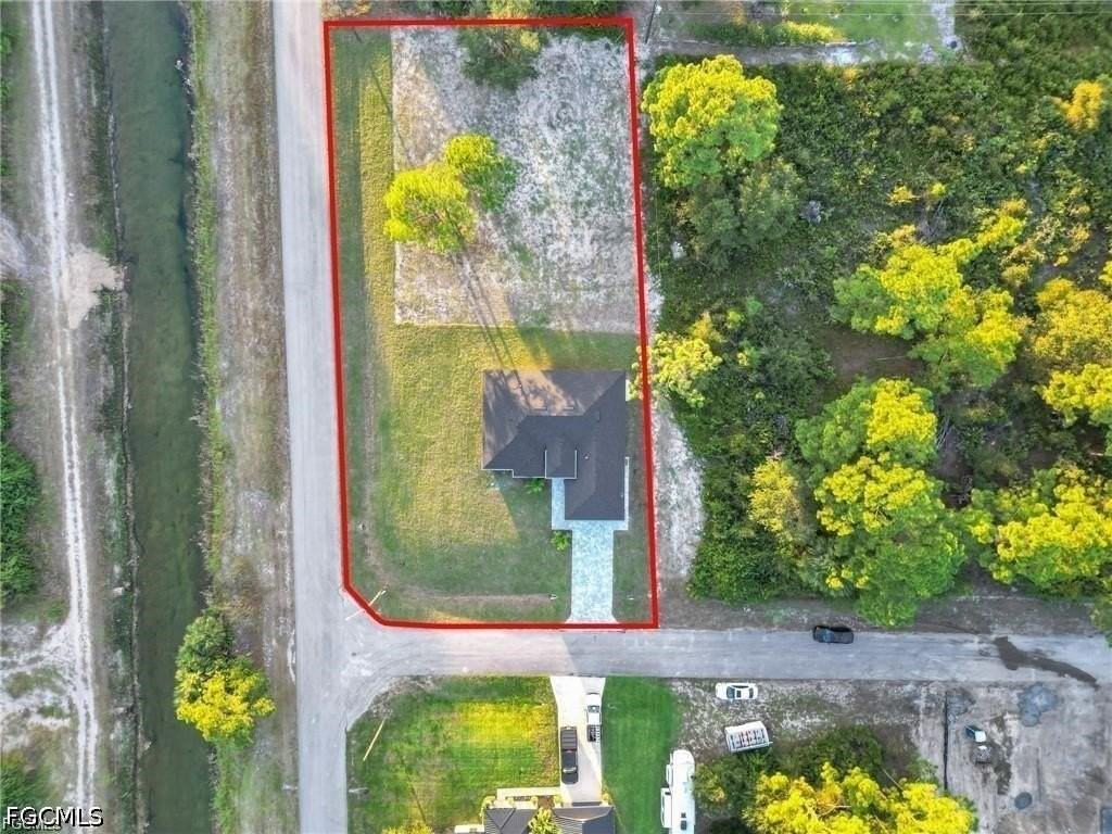 1601 Clark Ave - Photo 5 of 35