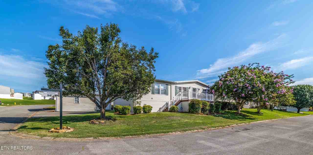 1322 Silver Charm Way - Photo 2 of 50