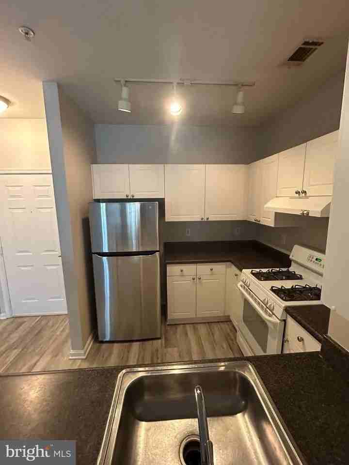 11350 Aristotle Dr - Photo 7 of 7
