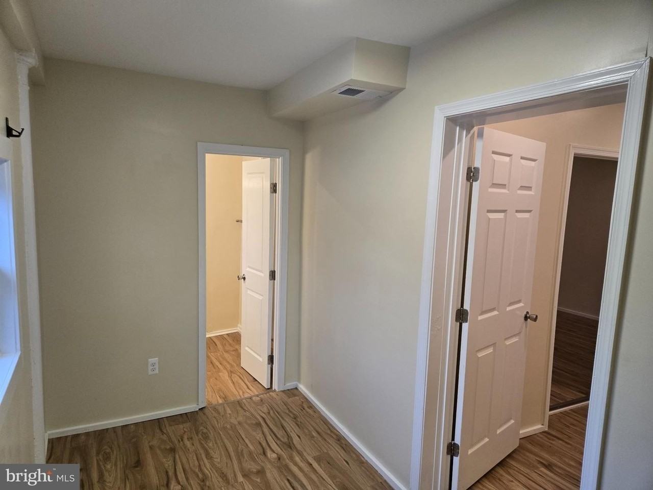 214 N East Ln - Photo 2 of 30