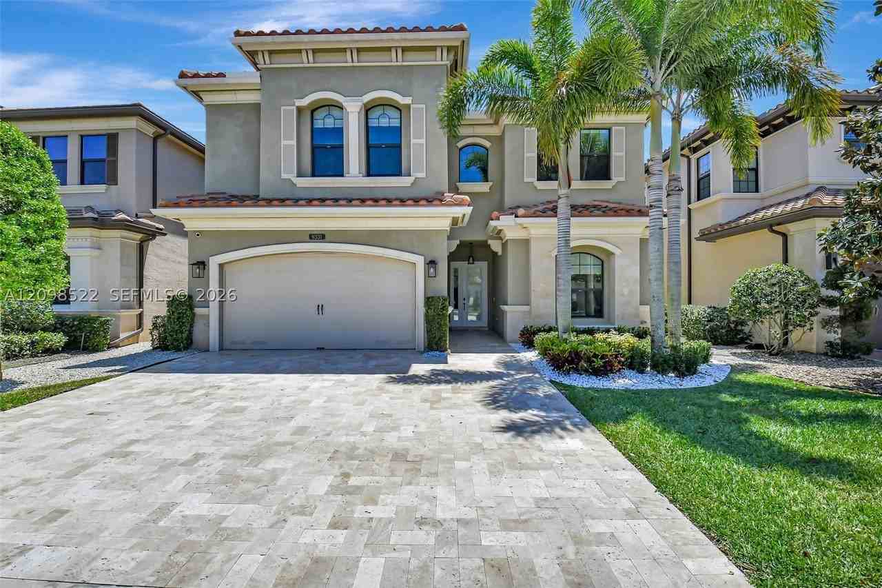 9331 Eden Roc Ct - Photo 2 of 50