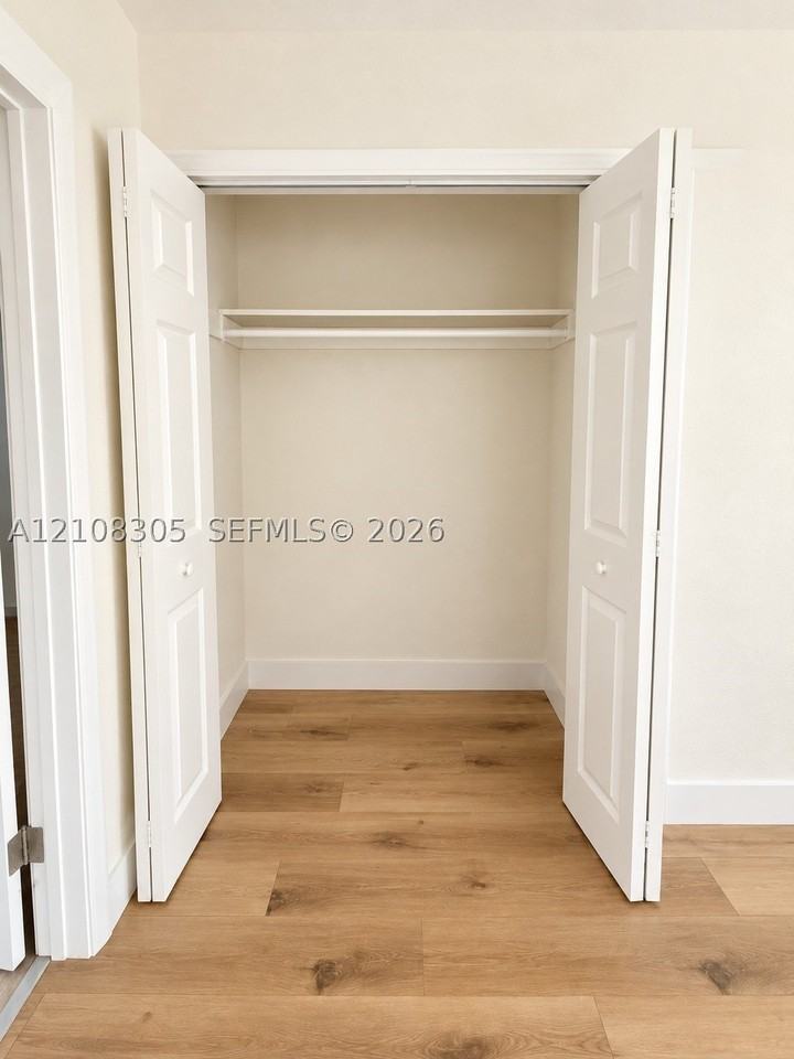 125 Sw 5th Ct #1 - Photo 3 of 5