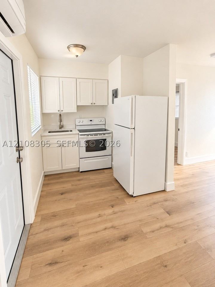 125 Sw 5th Ct #1 - Photo 5 of 5