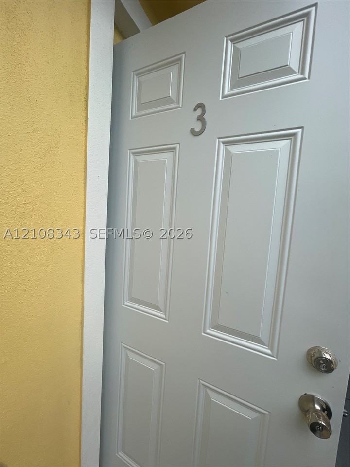1935 Liberty St #3 - Photo 3 of 11