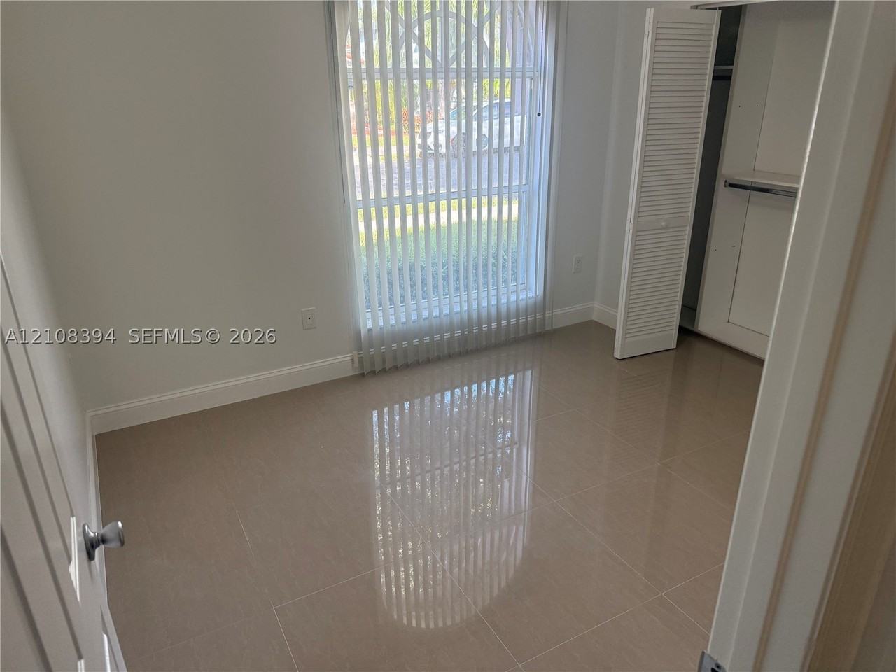 14781 Sw 156th Ave - Photo 5 of 15