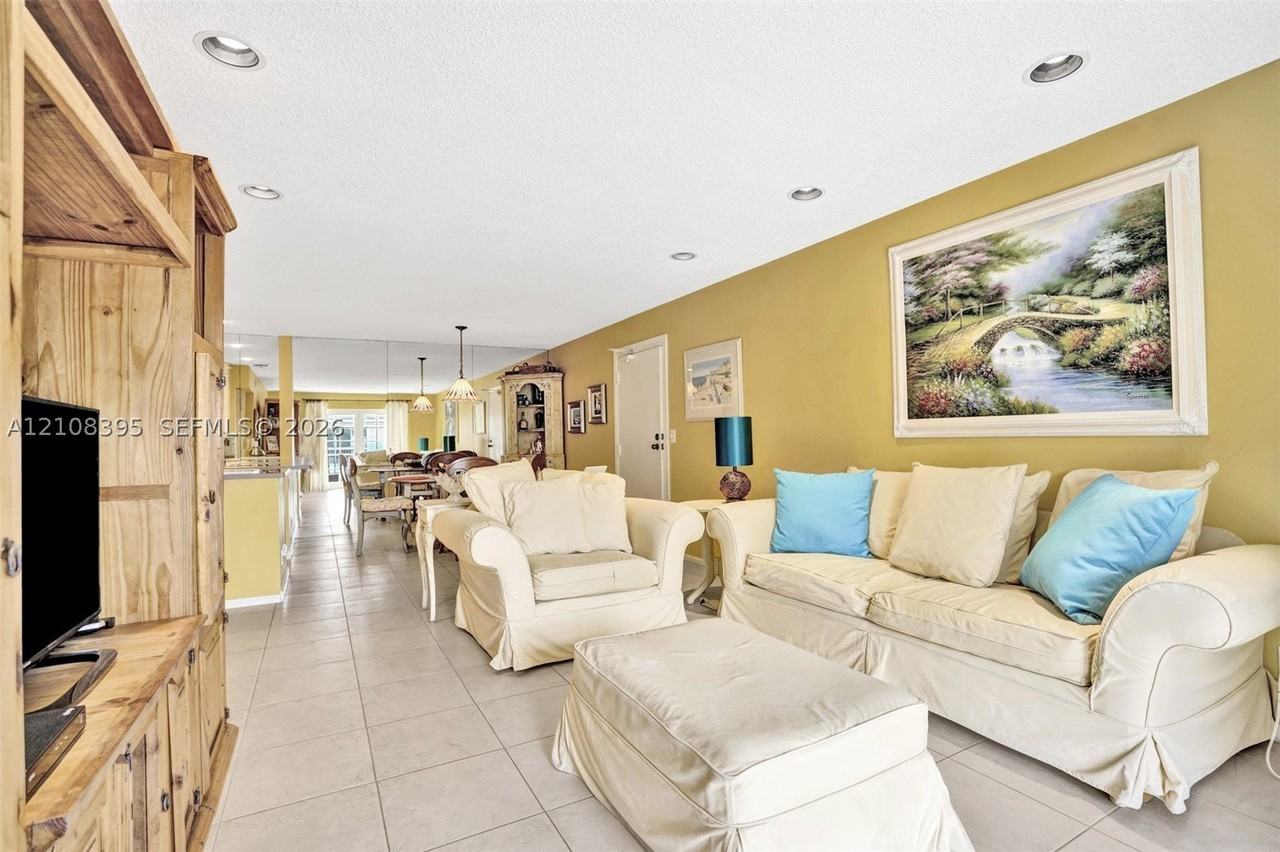 6511 Bay Club Dr #3 - Photo 3 of 17