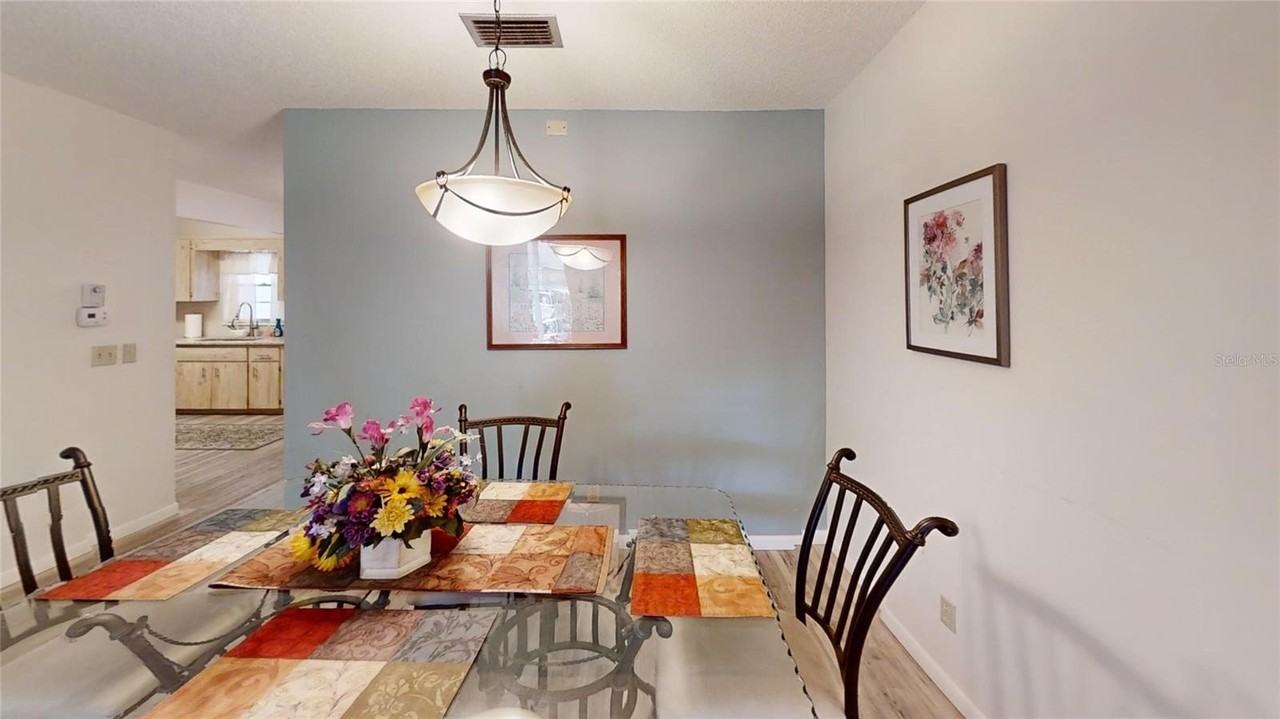8830 Sw 94th Street Rd #E - Photo 6 of 20