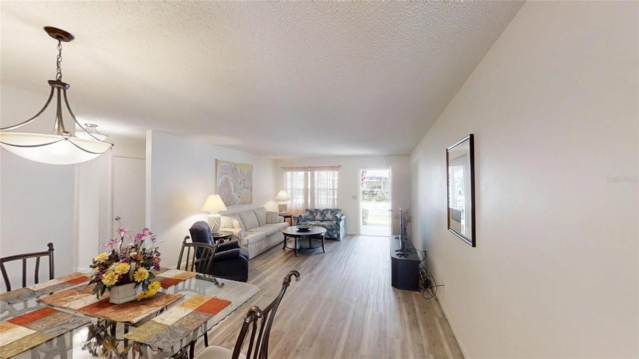 8830 Sw 94th Street Rd #E - Photo 7 of 20