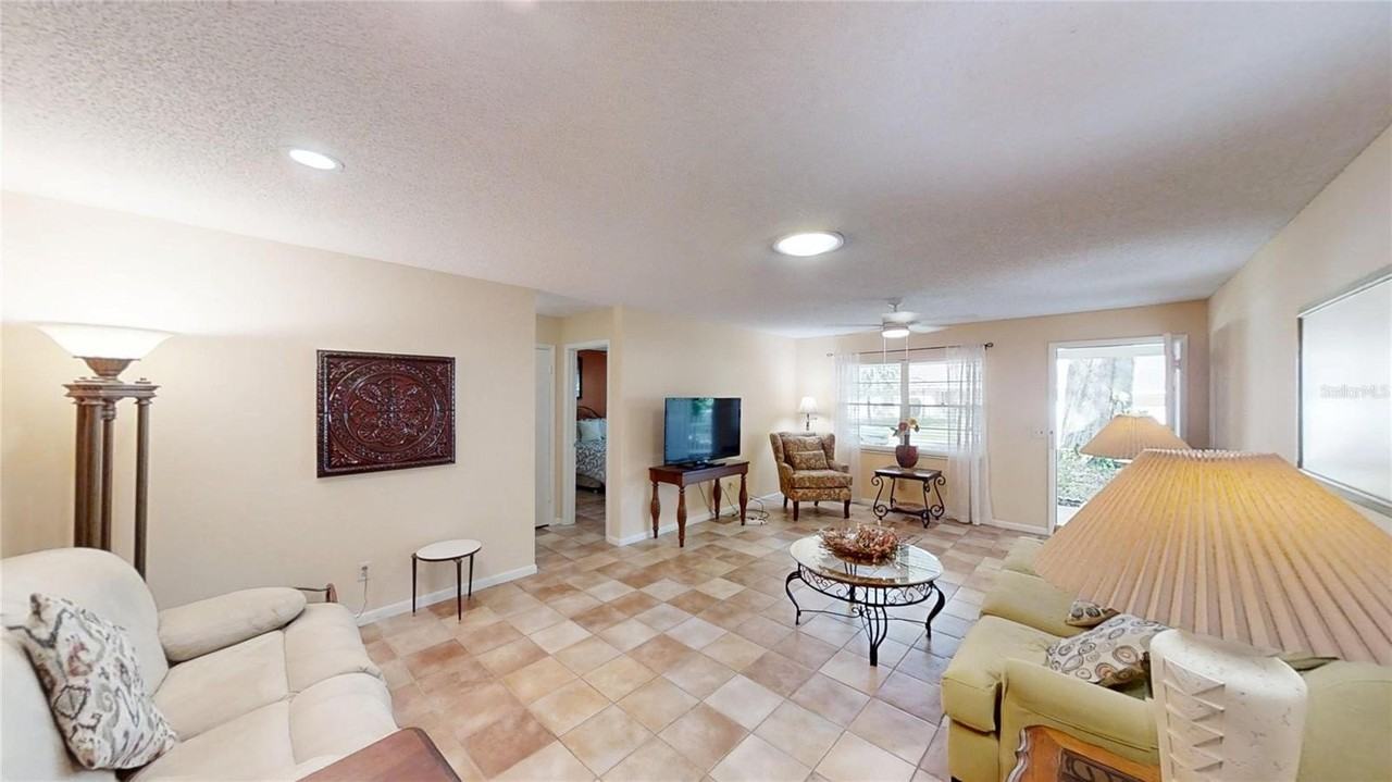 8500 Sw 93rd Ln #B - Photo 4 of 22