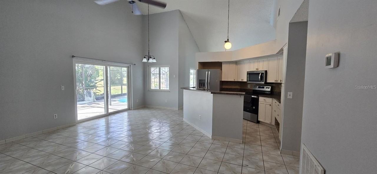 616 New Mexico Woods Ct - Photo 4 of 16