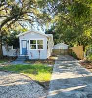 featured image of 919 E Flora St