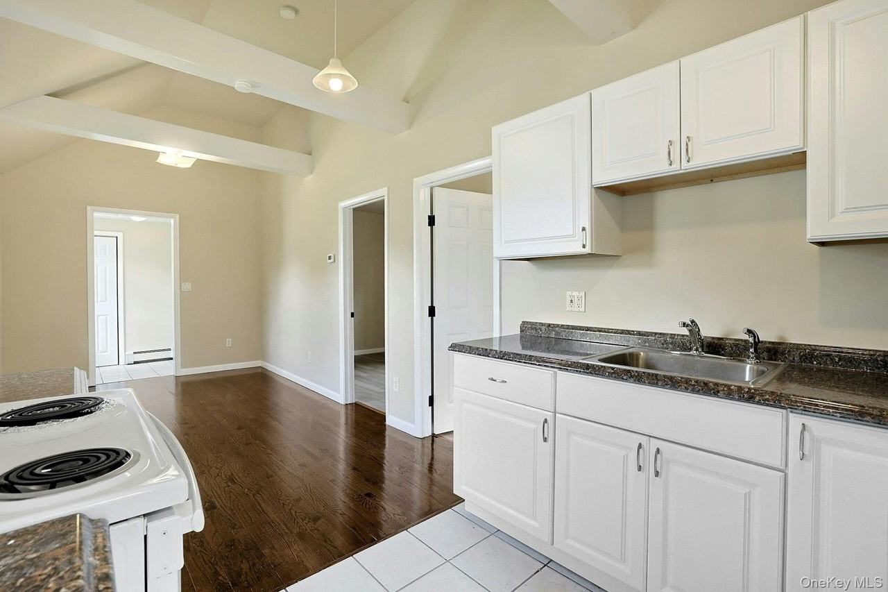 17 North St #17 - Photo 4 of 20