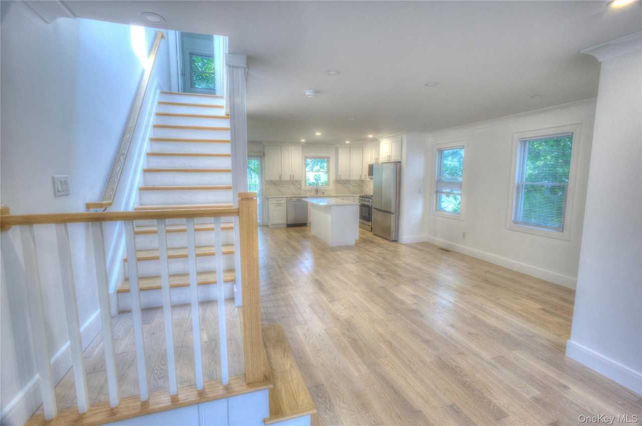 56 Kirkwood Rd #A - Photo 4 of 28