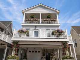 featured image of 72 Florida St