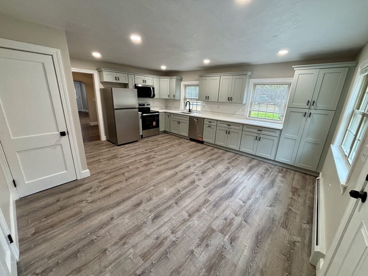 300 Palmer Rd - Photo 3 of 22
