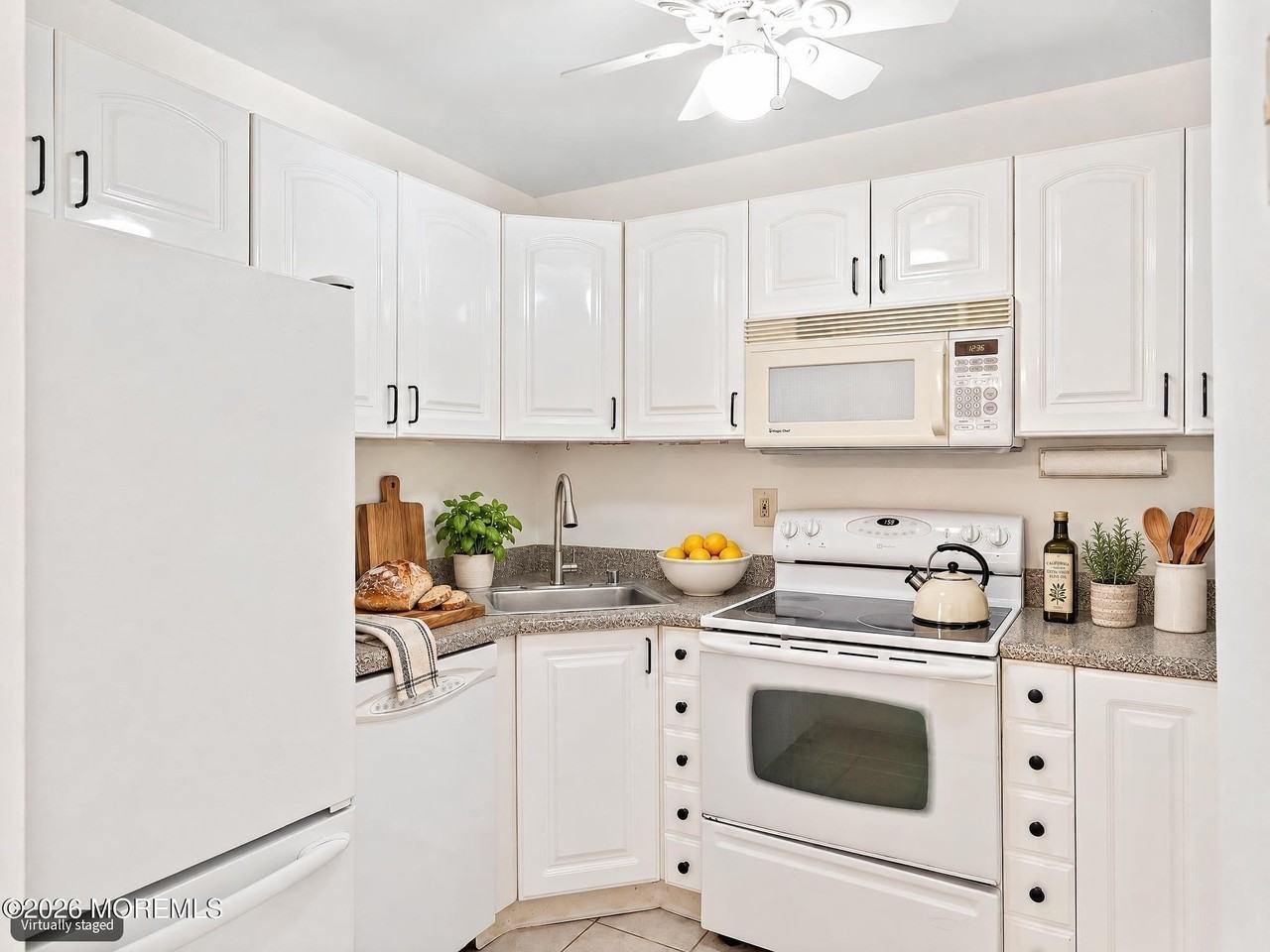 154 Cross Slope Ct #G - Photo 5 of 47
