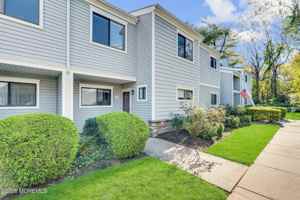featured image of 8 Joyce Ct