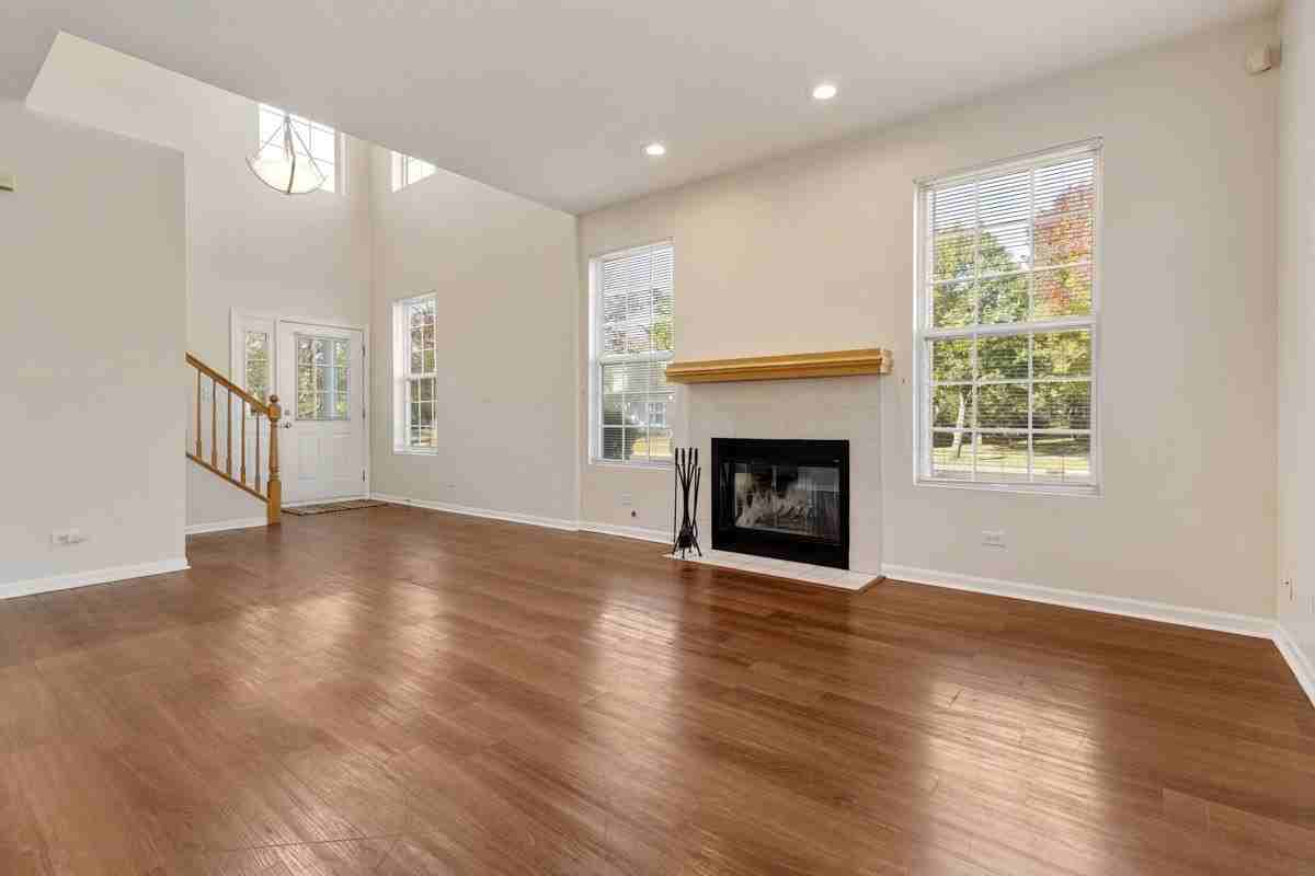 2759 Mcclennan Ct - Photo 4 of 24