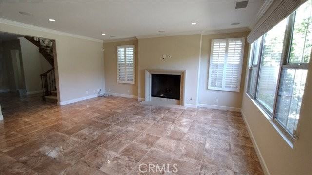 39 Honeyrose - Photo 2 of 7