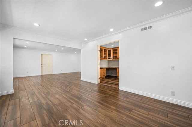 53 Willow Tree Ln - Photo 2 of 8