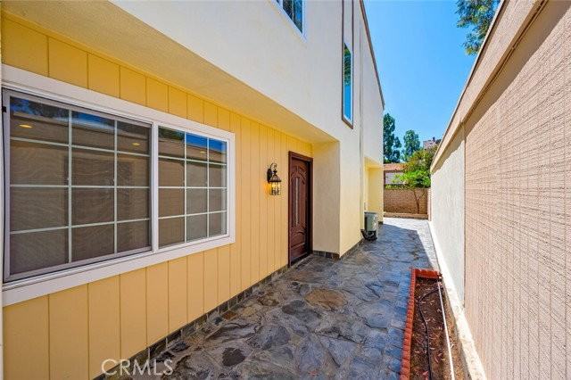 53 Willow Tree Ln - Photo 5 of 8