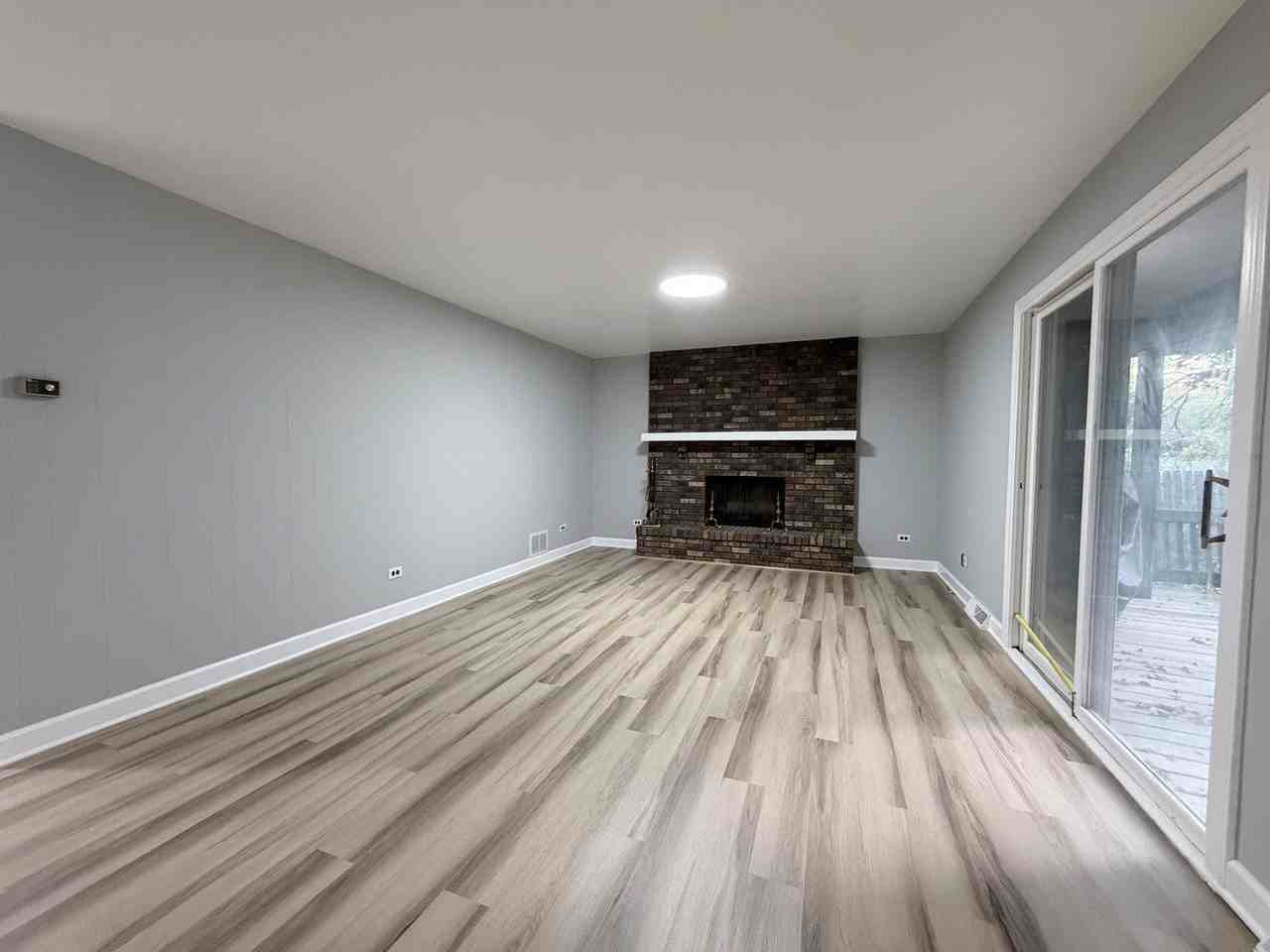 30974 N Milwaukee Ave - Photo 7 of 15