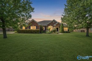 featured image of 114 Parkview Dr