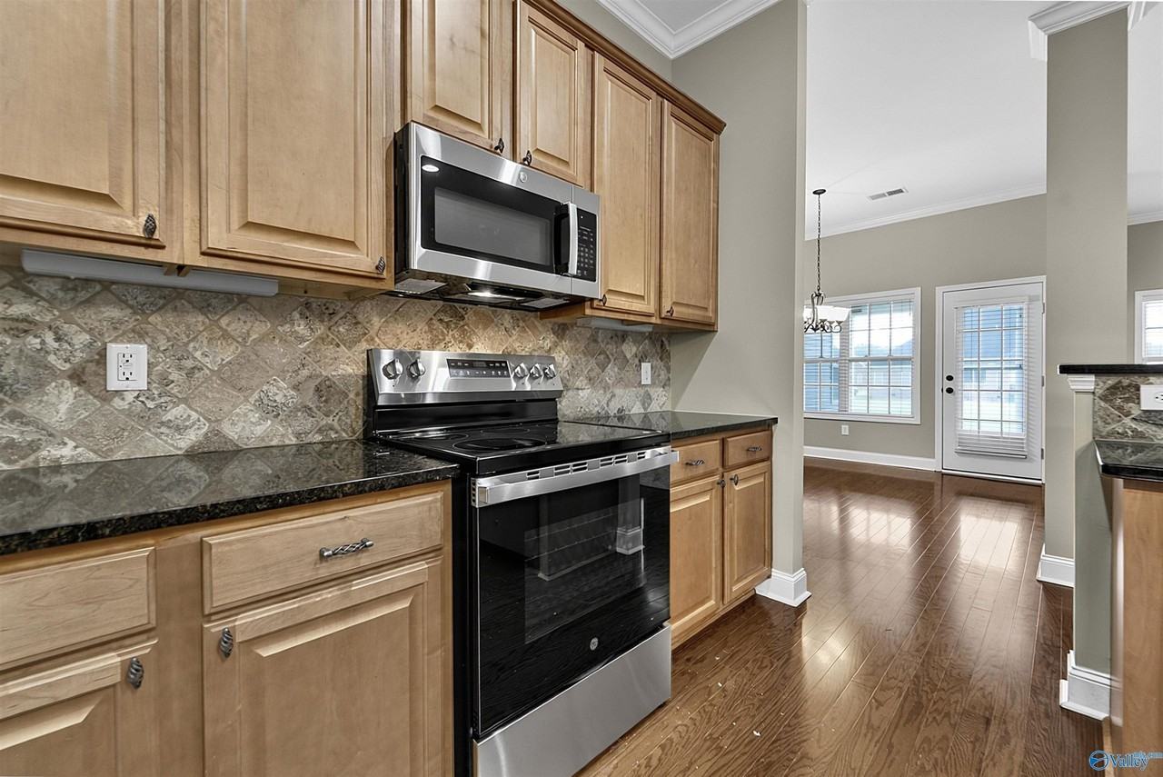 114 Parkview Dr - Photo 6 of 39