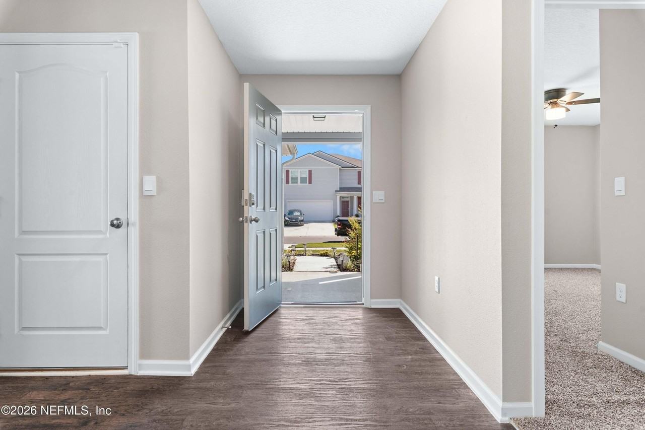2229 Willow Glen Ln - Photo 3 of 30