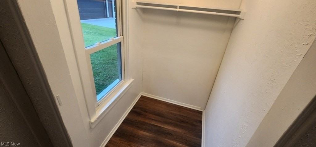 202 Rosewood Ave #204 - Photo 3 of 15